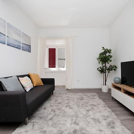 Santa Marta Cozy Apt W/ Ac Lisbon Bagian luar foto