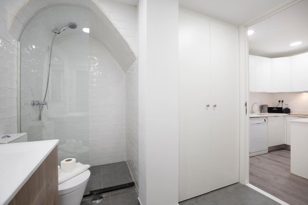 Santa Marta Cozy Apt W/ Ac Lisbon Bagian luar foto