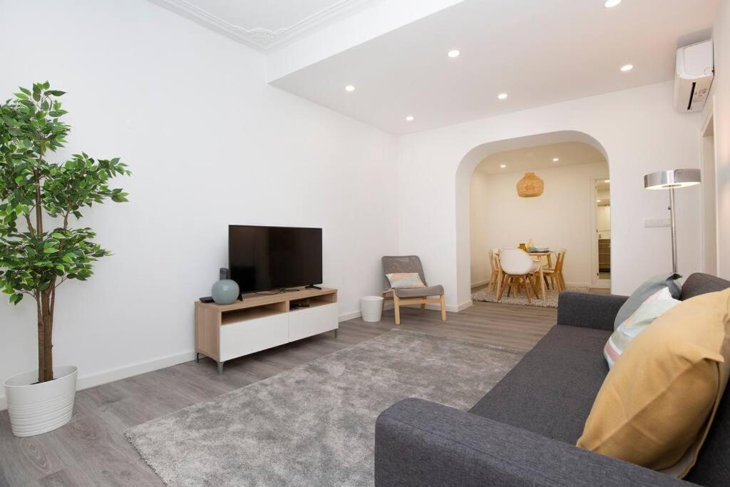 Santa Marta Cozy Apt W/ Ac Lisbon Bagian luar foto
